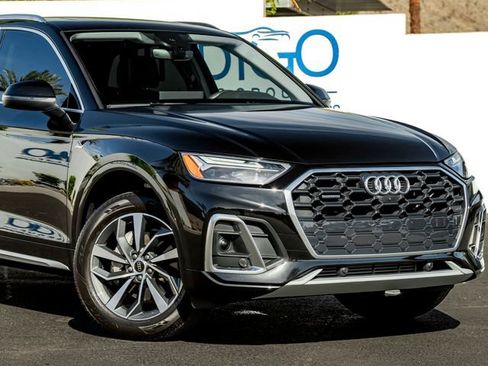 Used 2023 Audi Q5 2.0T Premium Plus w/ Premium Plus Package AWD/4WD image 5