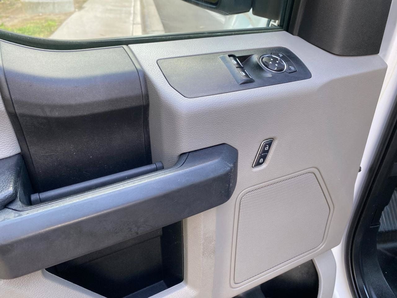 Used 2017 Ford F150 XL w/ Equipment Group 101A Mid RWD image 28