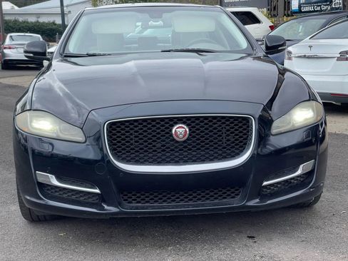 Used 2016 Jaguar XJ R-Sport image 2