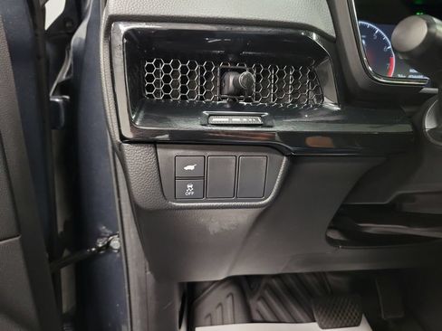 Used 2025 Honda CR-V EX-L image 23