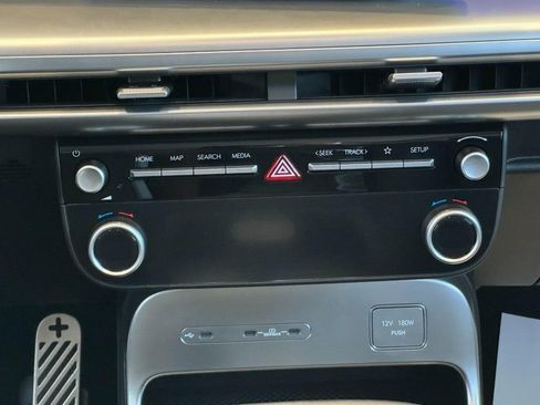 New 2026 Hyundai Ioniq 9 Calligraphy image 12