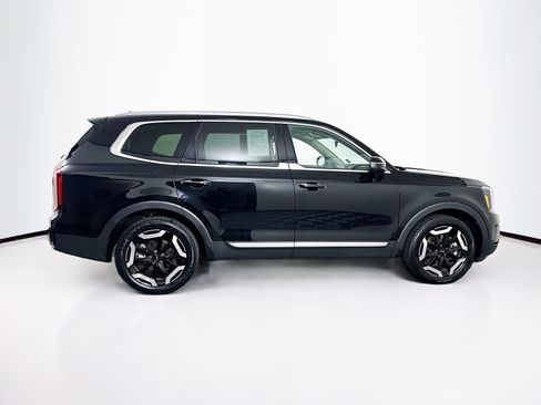 Used 2025 Kia Telluride S FWD image 10