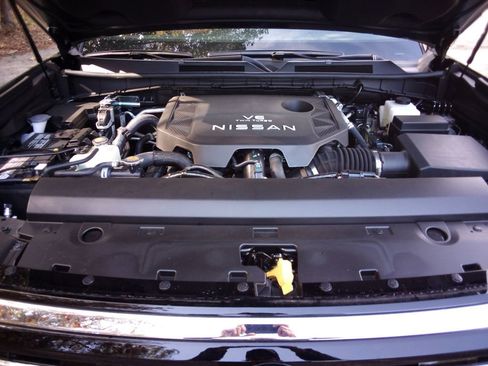 New 2026 Nissan Armada SL w/ Captain's Chari Seat Package image 22