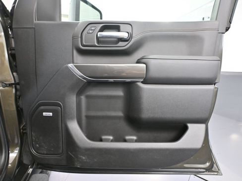Used 2022 GMC Sierra 2500 AT4 w/ AT4 Premium Plus Package AWD/4WD image 54