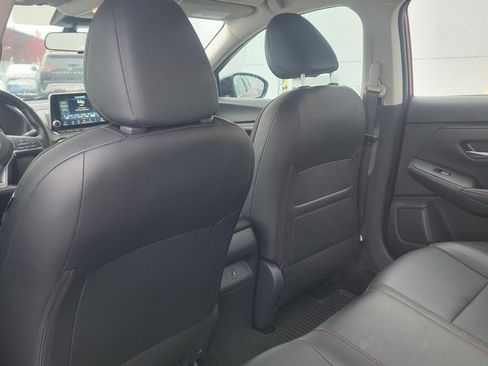 Used 2024 Nissan Sentra SR w/ SR Premium Package FWD image 15