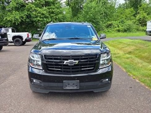 Used 2020 Chevrolet Suburban LT AWD/4WD image 2