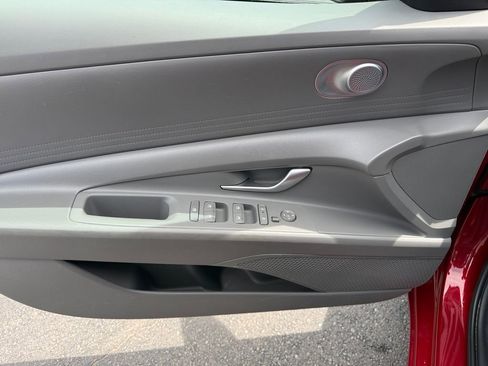 Used 2024 Hyundai Elantra SEL FWD image 26