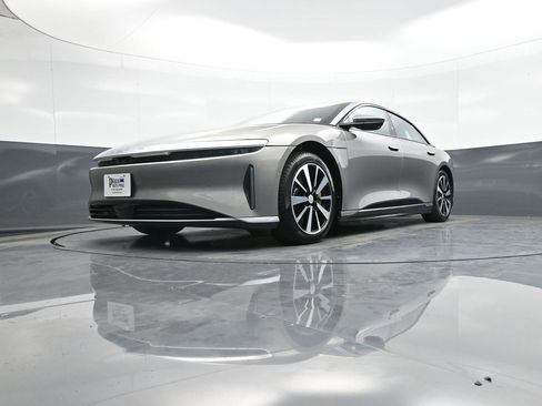 Used 2023 Lucid Air Touring image 31