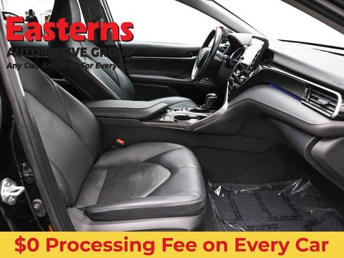 Used 2022 Toyota Camry XLE FWD image 24