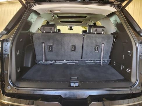 Used 2019 Chevrolet Traverse Premier w/ Redline Edition AWD/4WD image 6