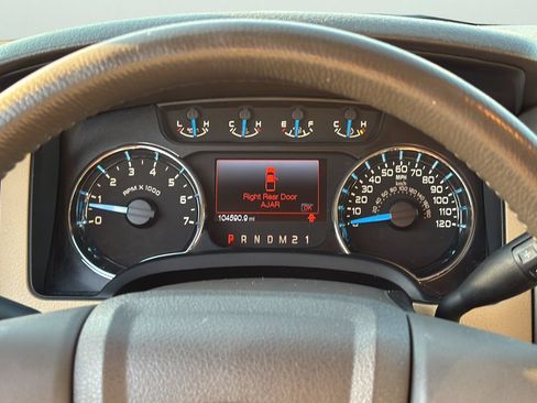 Used 2014 Ford F150 XLT w/ XLT Chrome Package RWD image 13