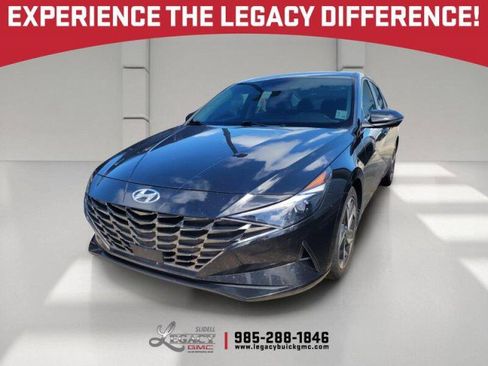 Used 2023 Hyundai Elantra Limited w/ Preferred Accessory Package FWD image 1