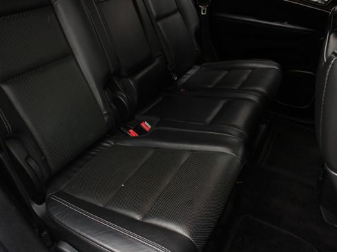 Used 2017 Jeep Grand Cherokee Overland w/ Jeep Active Safety Group AWD/4WD image 24
