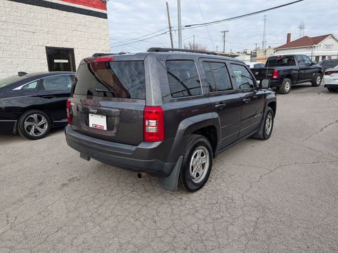 Used 2017 Jeep Patriot Sport w/ Power Value Group image 6