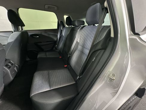 Used 2023 Nissan Rogue SV image 23