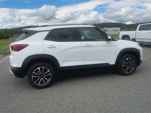 New 2026 Chevrolet TrailBlazer LT image 9