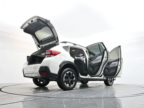 Used 2022 Subaru Crosstrek 2.0i Premium image 39