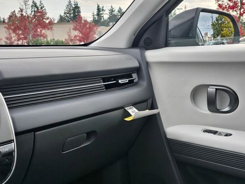 New 2025 Hyundai Ioniq 5 SEL image 22