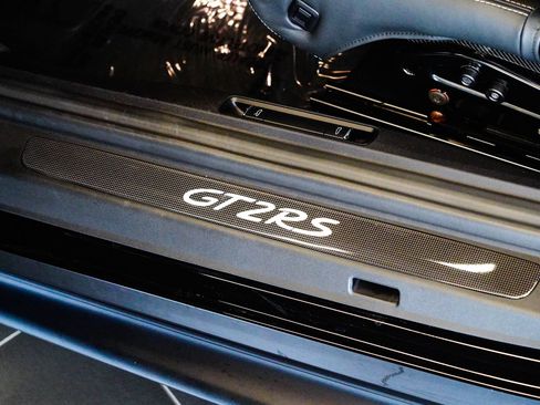Used 2018 Porsche 911 GT2 RS w/ Weissach Package RWD image 30