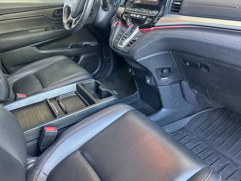 Used 2023 Honda Odyssey Sport image 17