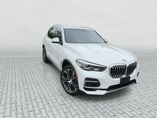Certified 2023 BMW X5 xDrive40i w/ Premium Package AWD/4WD video 2