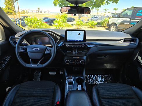 Used 2023 Ford Escape ST-Line Select image 24