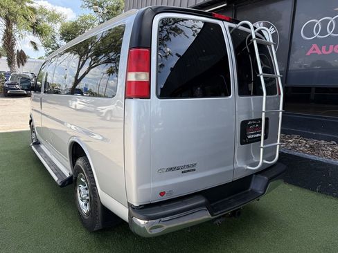 Used 2014 Chevrolet Express 2500 LT w/ LT Preferred Equipment Group RWD image 4