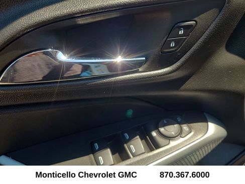 Used 2024 Chevrolet Trax LS FWD image 13