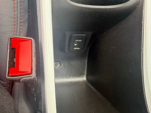 Used 2021 Chevrolet Bolt Premier image 20