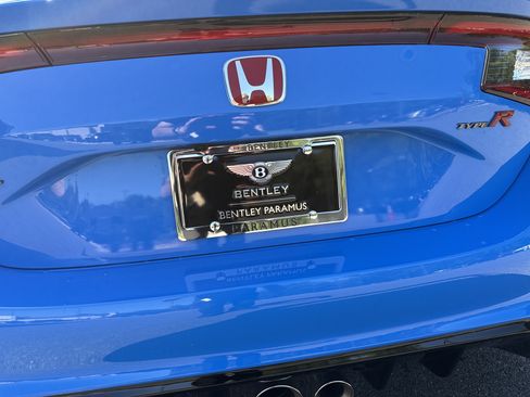 Used 2023 Honda Civic Type R image 11