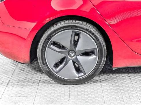 Used 2018 Tesla Model 3 Long Range image 31