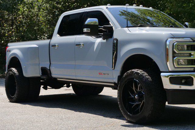 Used 2024 Ford F350 Lariat w/ Lariat Ultimate Package AWD/4WD image 68