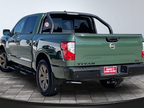 Used 2024 Nissan Titan SV w/ SV Bronze Edition Package RWD image 21
