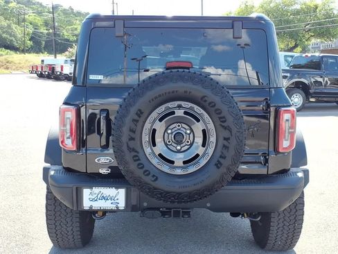 Certified 2025 Ford Bronco Badlands w/ Sasquatch Package AWD/4WD image 9