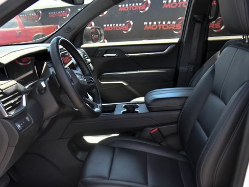Used 2024 GMC Acadia Elevation FWD image 18