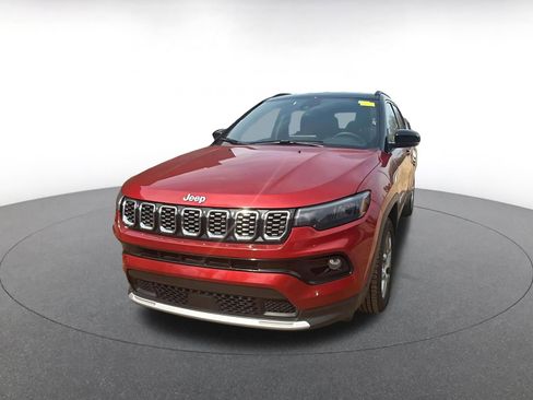 Used 2025 Jeep Compass Limited image 11