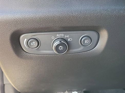 Used 2019 Chevrolet Traverse Premier w/ Driver Confidence II Package image 10