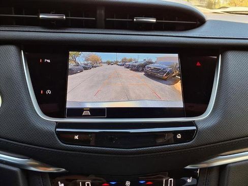 New 2026 Cadillac XT5 Luxury image 19