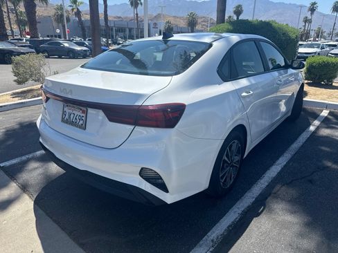 Used 2023 Kia Forte LXS w/ LXS Technology Package FWD image 1