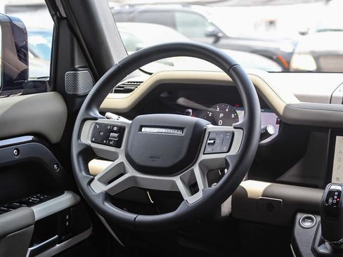 Used 2024 Land Rover Defender 110 X-Dynamic SE AWD/4WD image 13