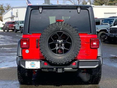 Certified 2024 Jeep Wrangler Willys image 4