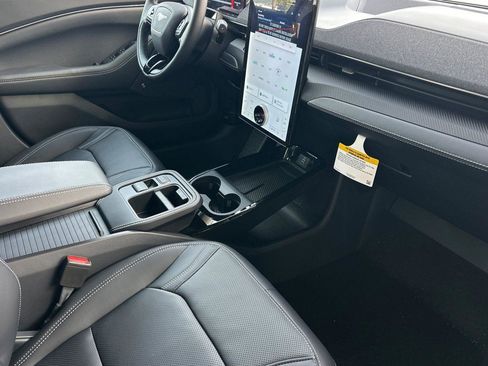 New 2025 Ford Mustang Mach-E Premium image 13