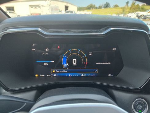 Used 2025 Chevrolet Colorado LT w/ LT Convenience Package image 13