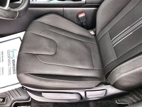 Used 2024 Hyundai Elantra SEL w/ Convenience Package image 12