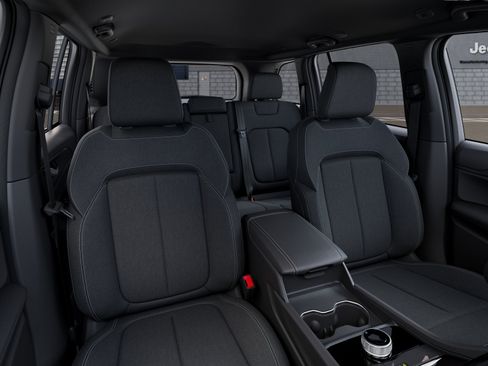 New 2026 Jeep Grand Cherokee Laredo X AWD/4WD image 23