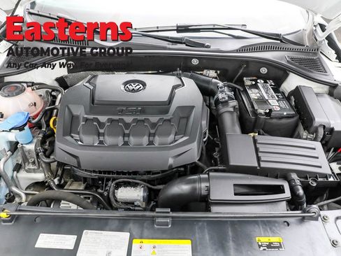 Used 2022 Volkswagen Passat 2.0T SE image 14