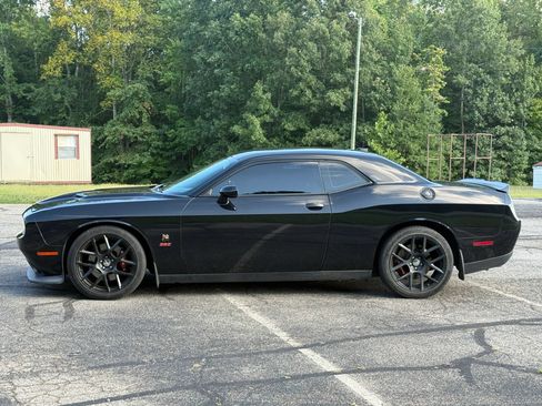 Used 2015 Dodge Challenger R/T Scat Pack RWD image 5