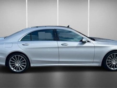 Used 2016 Mercedes-Benz S 550 Sedan image 3
