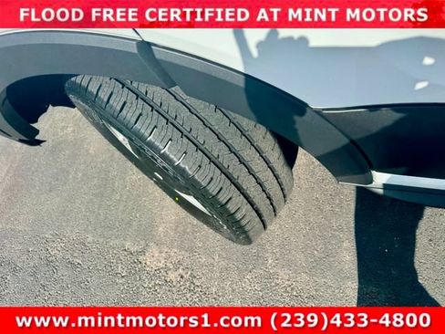 Used 2024 Ford Transit 250 148 High Roof Extended w/ Load Area Protection Package RWD image 15