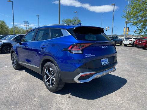 Used 2024 Kia Sportage EX AWD/4WD image 4